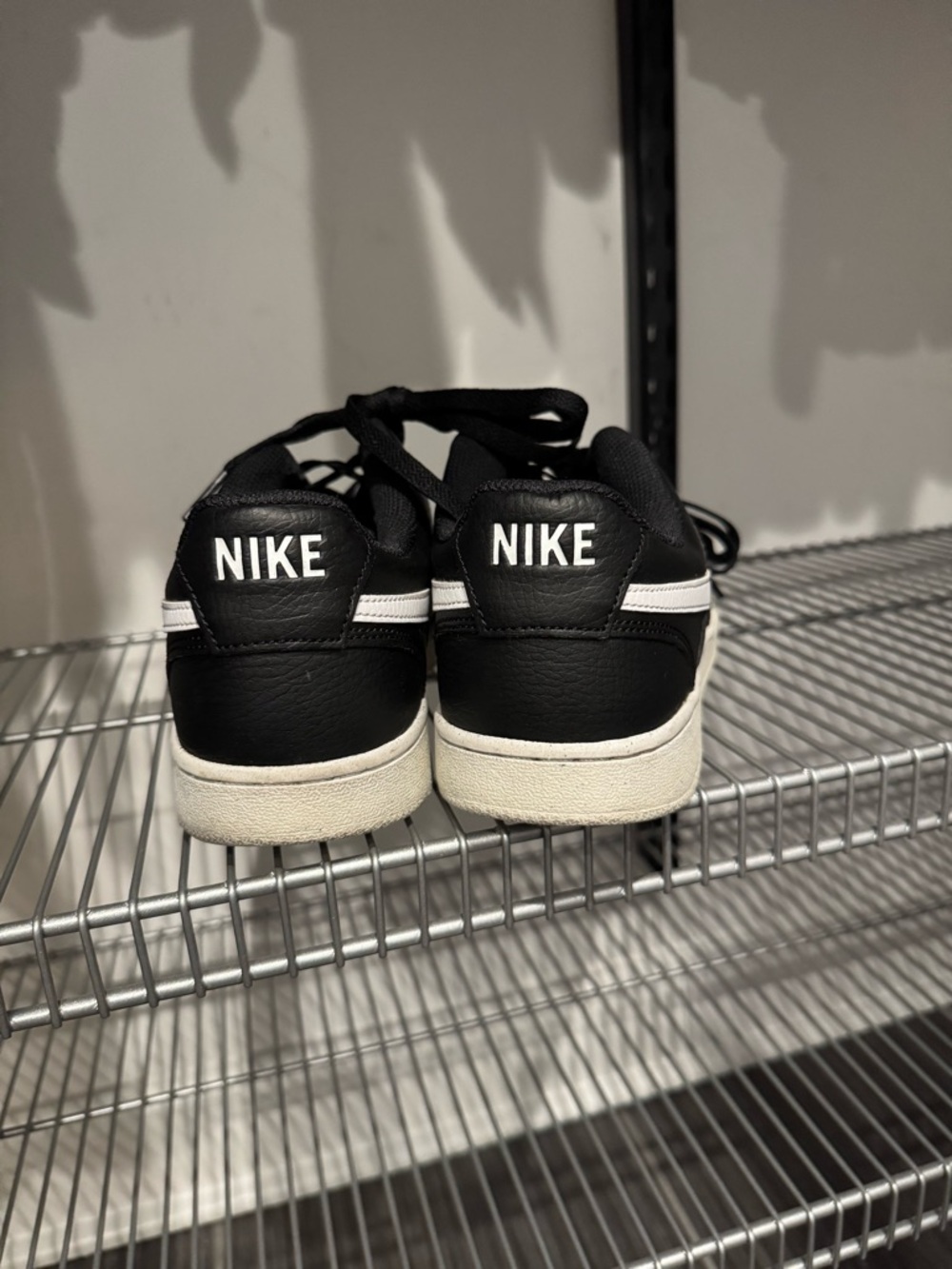 Nike Black and White Low-Top Sneakers - Picture 4 of 9